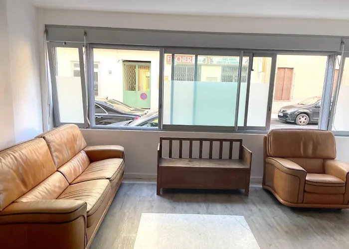 Lägenhet Confortable Au Coeur De Nice, 81 M², Parking
