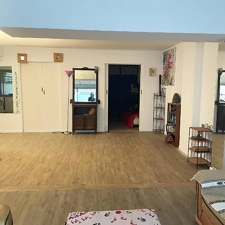 Confortable Au Coeur De Nice, 81 M², Parking アパート ニース